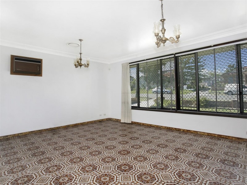 73 Lord St, Cabramatta West NSW 2166