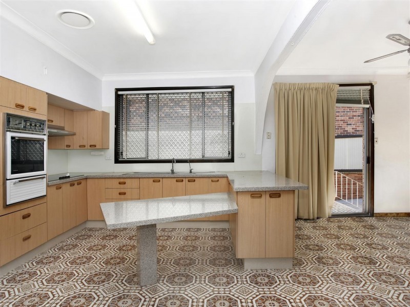 73 Lord St, Cabramatta West NSW 2166