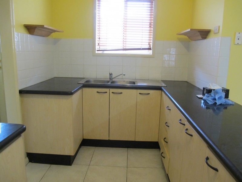 Edensor Park NSW 2176