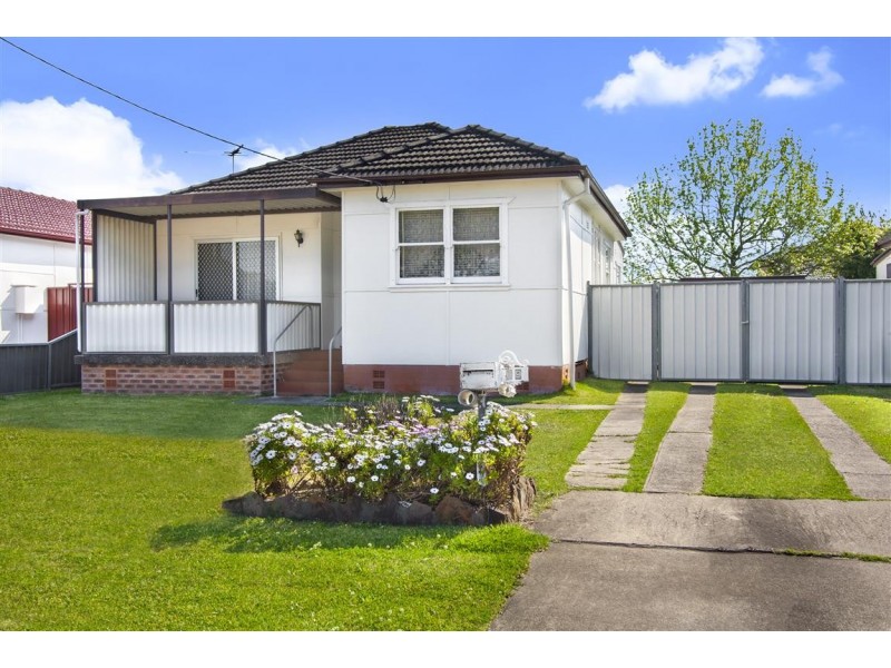 69 Water St, Cabramatta West NSW 2166