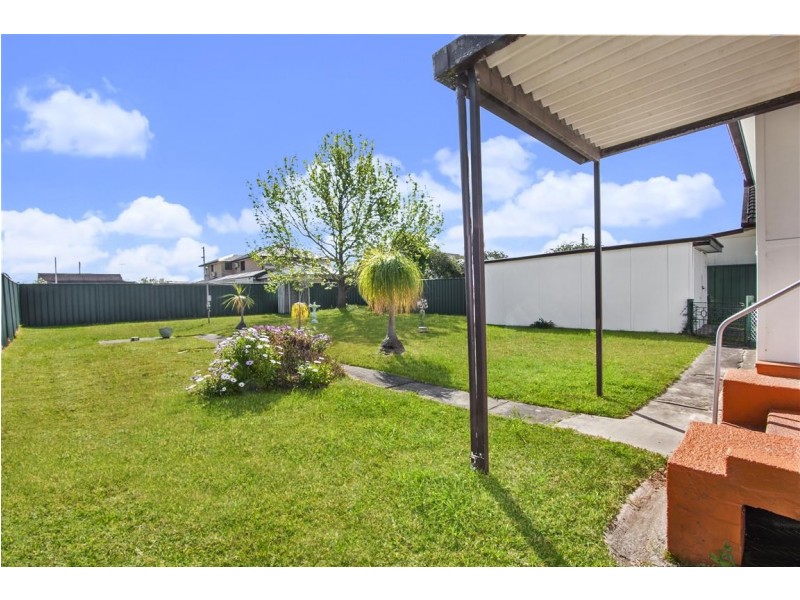 69 Water St, Cabramatta West NSW 2166