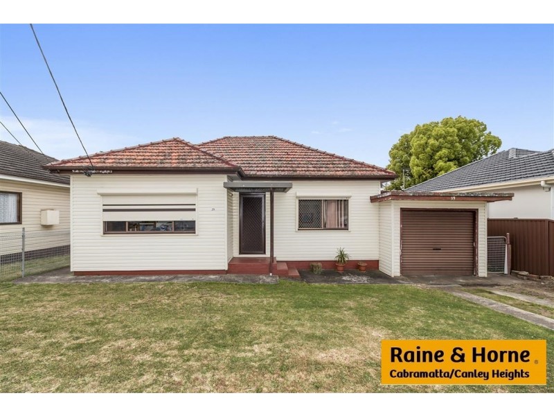 39 Ferngrove Rd, Canley Heights NSW 2166