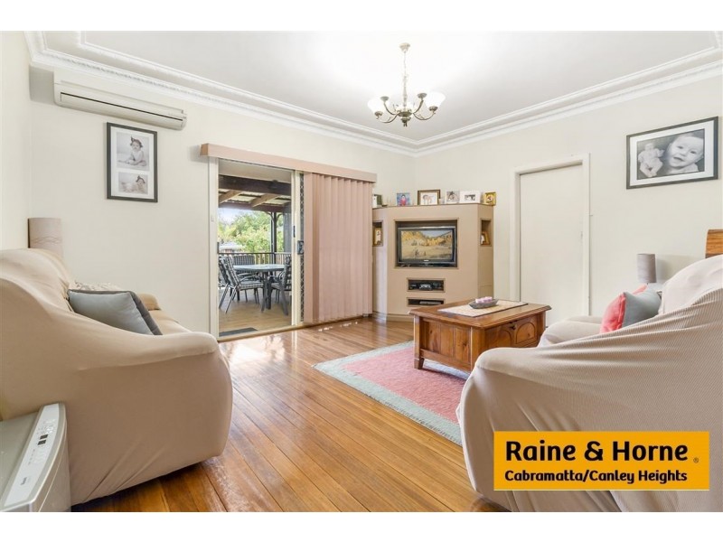 39 Ferngrove Rd, Canley Heights NSW 2166