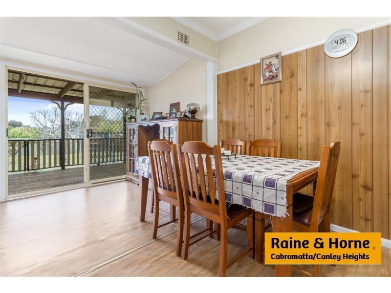 39 Ferngrove Rd, Canley Heights NSW 2166