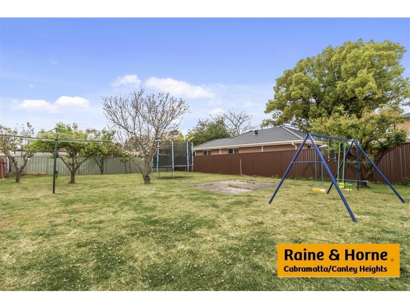 39 Ferngrove Rd, Canley Heights NSW 2166