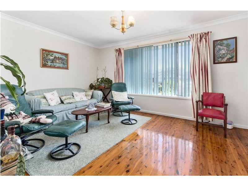 21 Malcolm Ave, Mount Pritchard NSW 2170