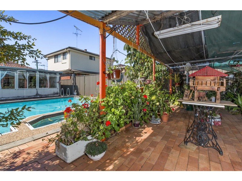 21 Malcolm Ave, Mount Pritchard NSW 2170