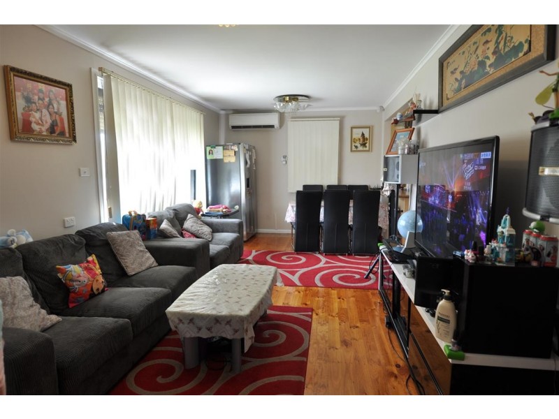 16 Jordan St, Fairfield West NSW 2165