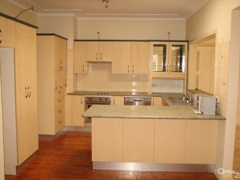 Fairfield West NSW 2165