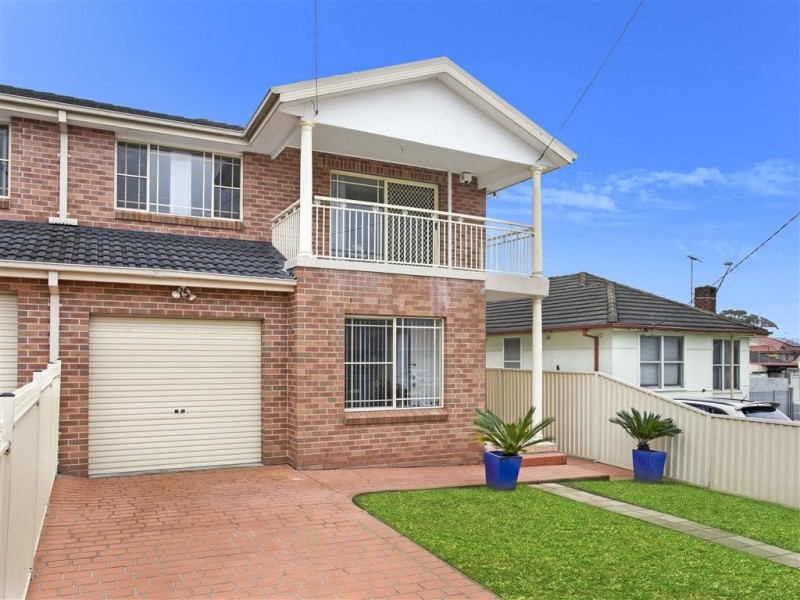 105 Arbutus St, Canley Heights NSW 2166