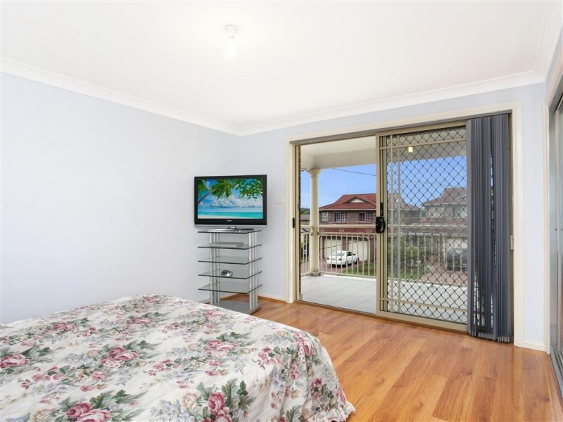 105 Arbutus St, Canley Heights NSW 2166