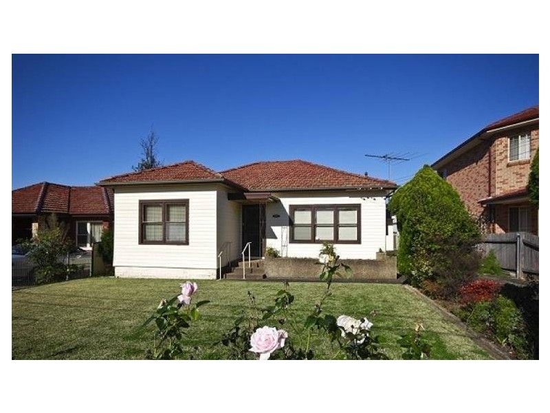 Fairfield NSW 2165