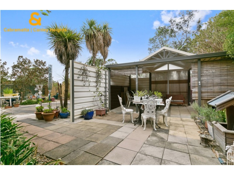 52 Goodacre Ave, Fairfield West NSW 2165