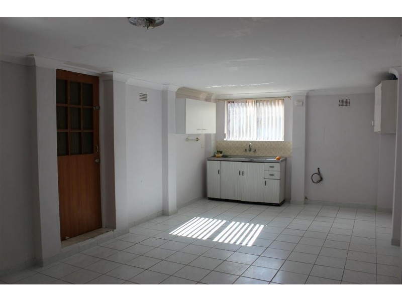 7 GRACE AVE, Cabramatta NSW 2166