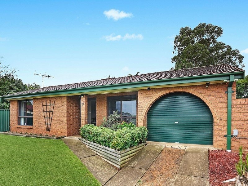 9 BRADDON PL, Edensor Park NSW 2176
