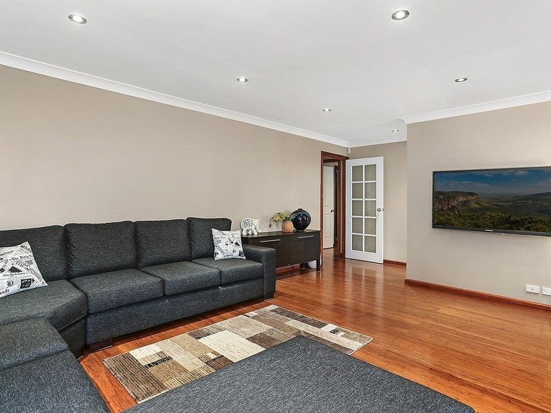 9 BRADDON PL, Edensor Park NSW 2176
