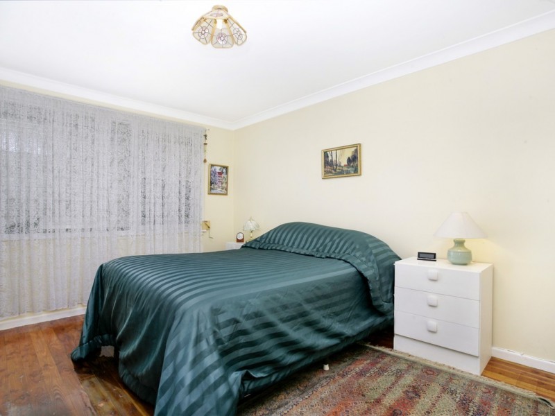 16 Gowrie Place, Cabramatta NSW 2166