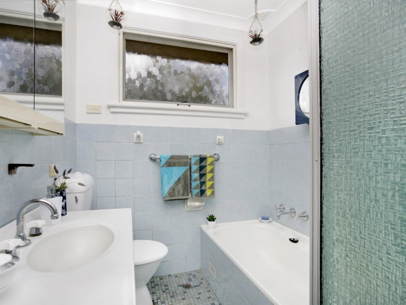 16 Gowrie Place, Cabramatta NSW 2166