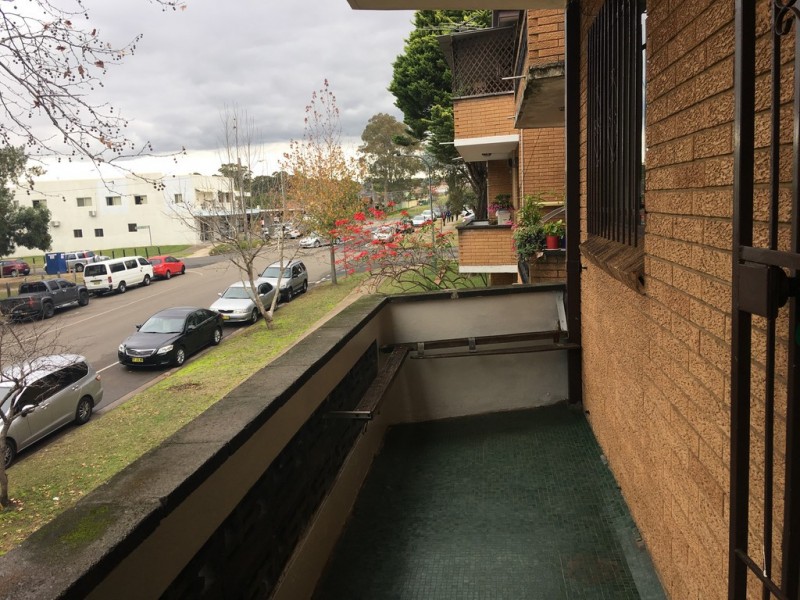 8/18 MYALL ST, Cabramatta NSW 2166