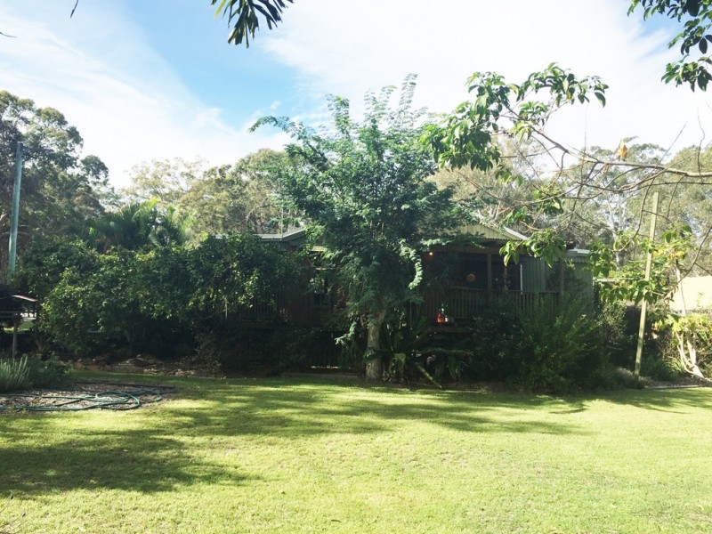 14 TINGARA STREET, Macleay Island QLD 4184