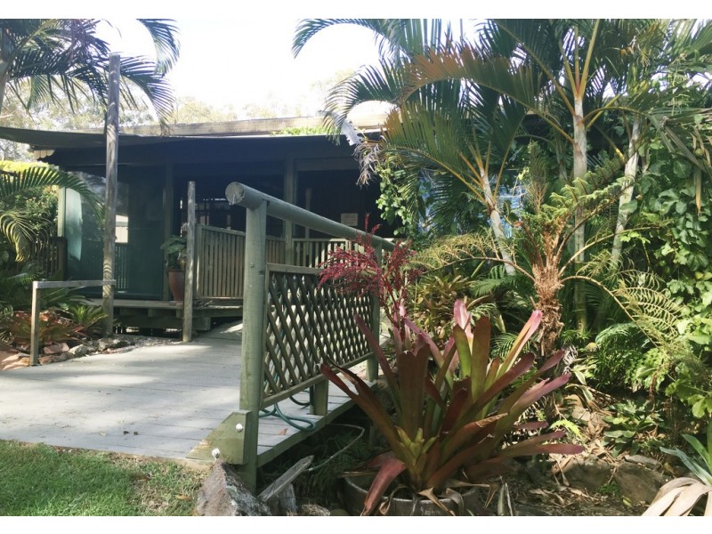 14 TINGARA STREET, Macleay Island QLD 4184