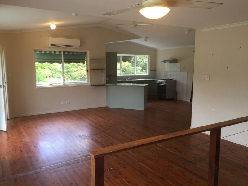 12 CITRON STREET, Macleay Island QLD 4184