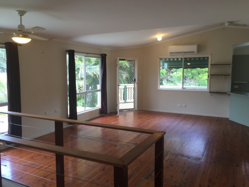 12 CITRON STREET, Macleay Island QLD 4184