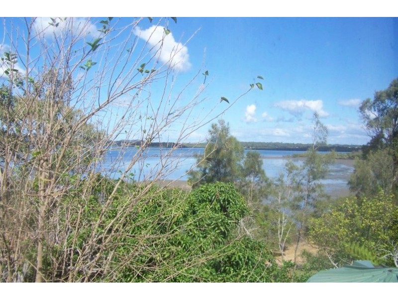 48 RESTHAVEN DRIVE, Lamb Island QLD 4184