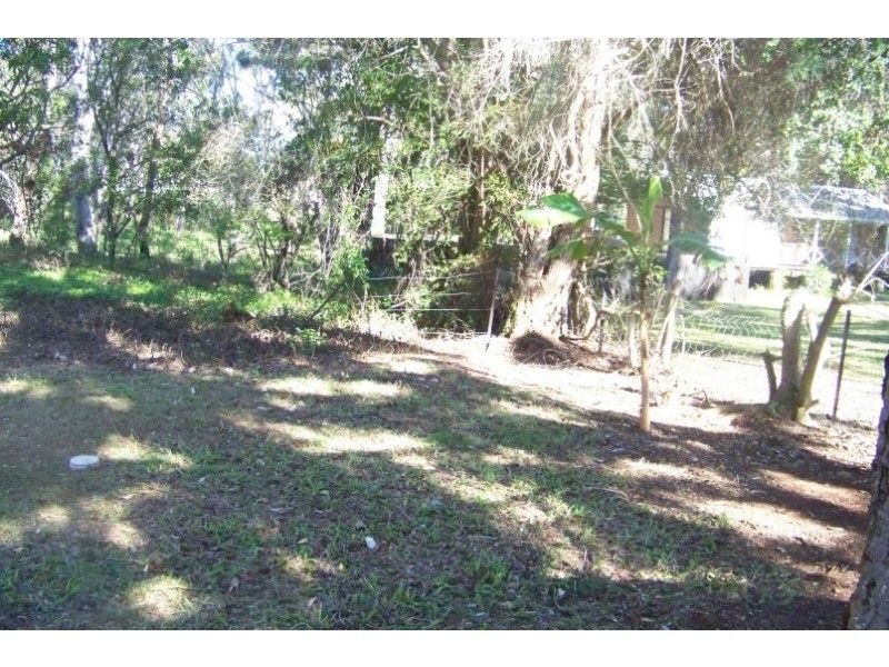 86 lucas dr, Lamb Island QLD 4184