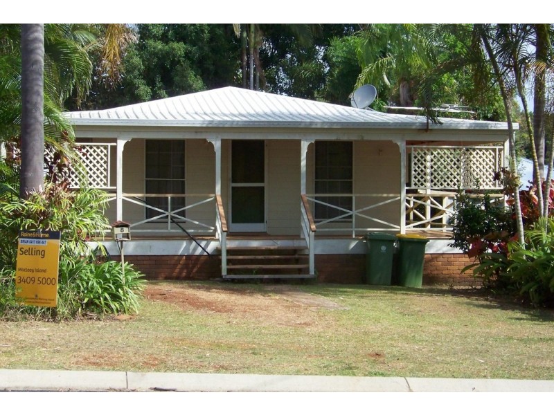8 Michael av, Lamb Island QLD 4184