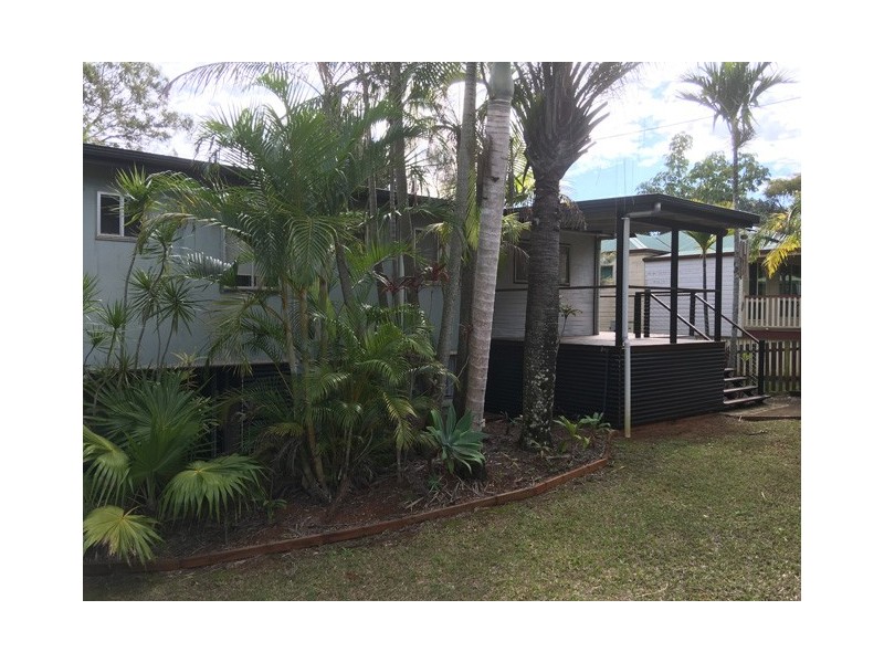 47 High Central Road, Macleay Island QLD 4184
