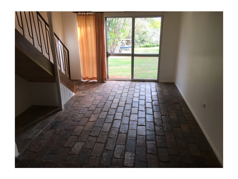 47 High Central Road, Macleay Island QLD 4184