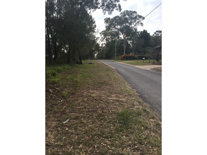 1-3 COAST ROAD, Macleay Island QLD 4184