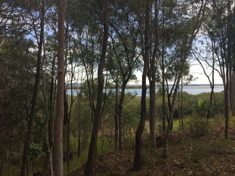 1-3 COAST ROAD, Macleay Island QLD 4184