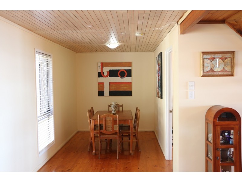 45 BLUE BAY CRESCENT, Macleay Island QLD 4184