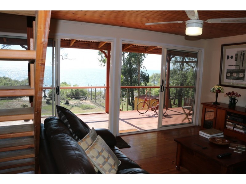 45 BLUE BAY CRESCENT, Macleay Island QLD 4184