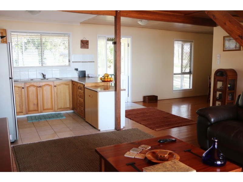 45 BLUE BAY CRESCENT, Macleay Island QLD 4184