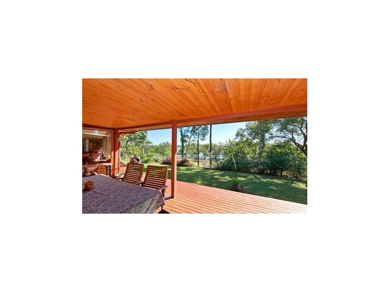 19-23 EAST ROAD, Karragarra Island QLD 4184