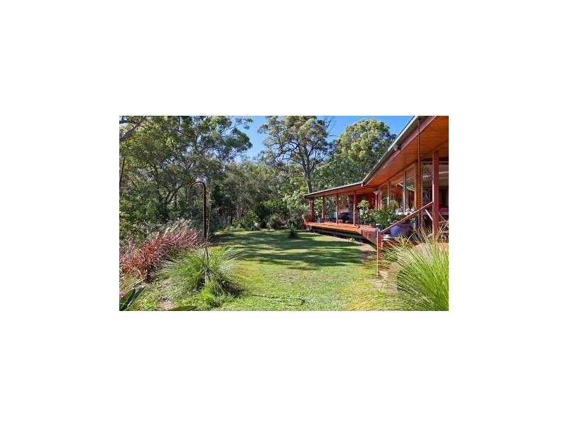 19-23 EAST ROAD, Karragarra Island QLD 4184