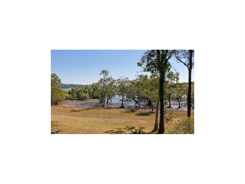 19-23 EAST ROAD, Karragarra Island QLD 4184