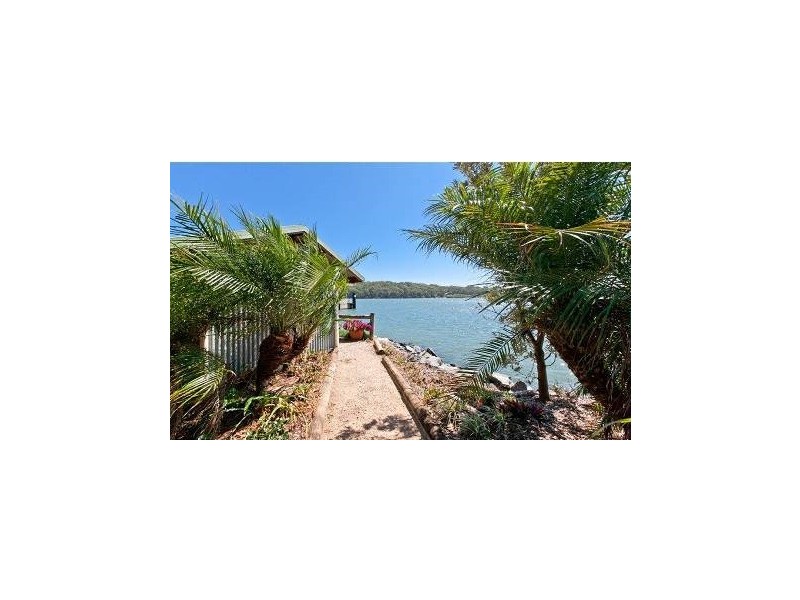 19-23 EAST ROAD, Karragarra Island QLD 4184