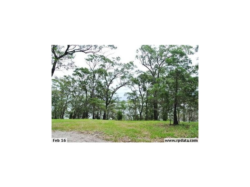 17 CLIFF TERRACE, Macleay Island QLD 4184