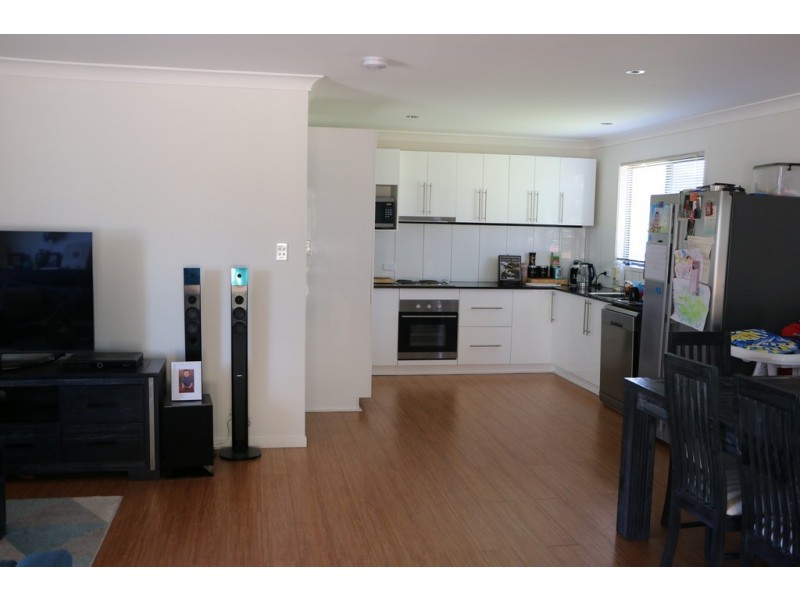 5 Vine Street, Macleay Island QLD 4184