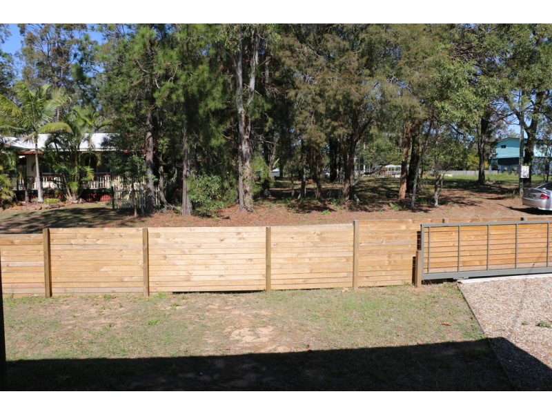 5 Vine Street, Macleay Island QLD 4184