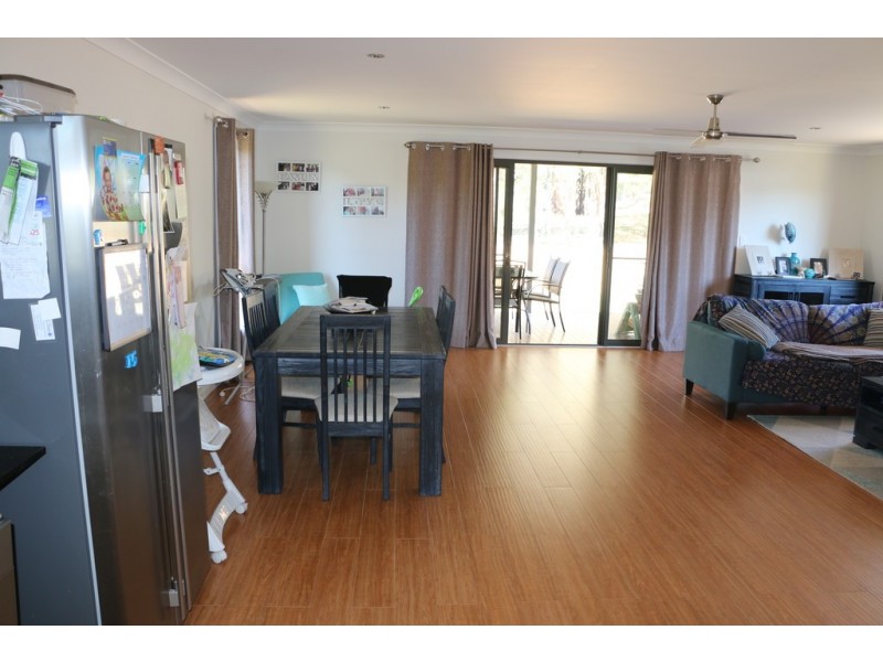 5 Vine Street, Macleay Island QLD 4184