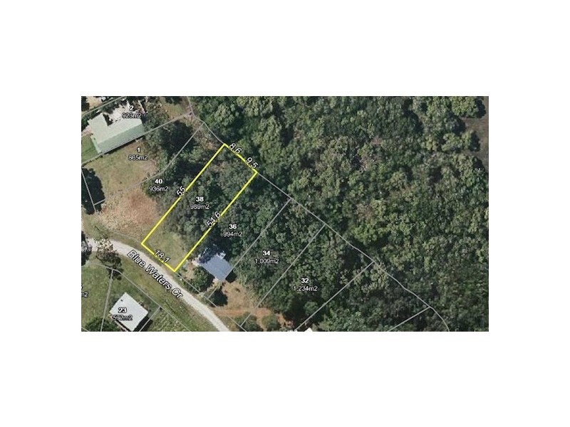 38 BLUE WATER CRESCENT, Macleay Island QLD 4184