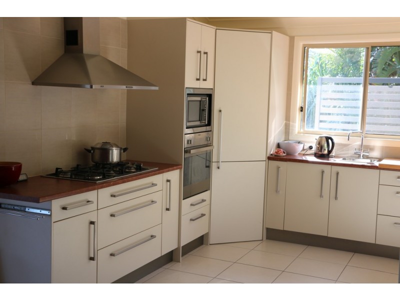 20 CALM WATERS CRESCENT, Macleay Island QLD 4184