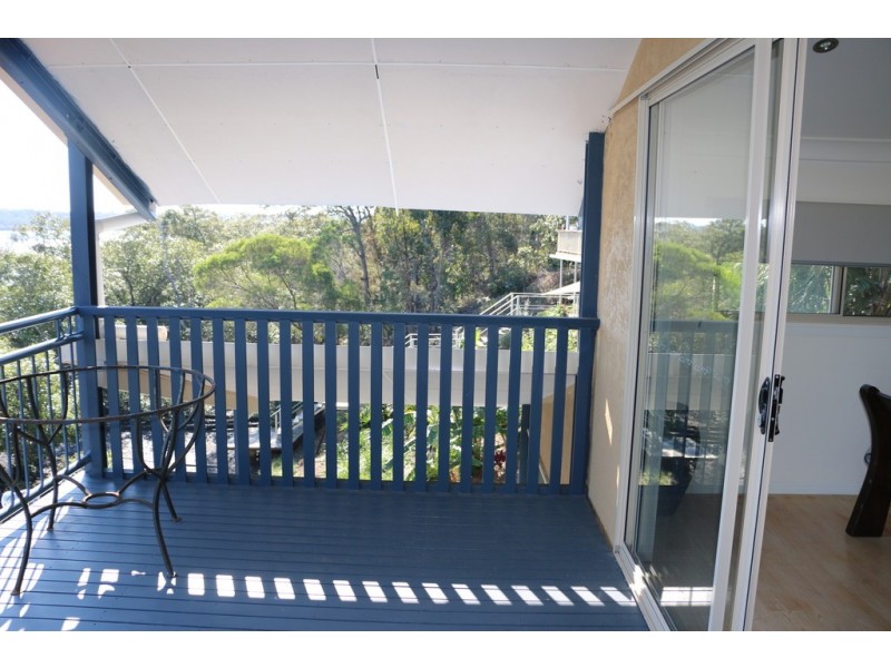 20 CALM WATERS CRESCENT, Macleay Island QLD 4184