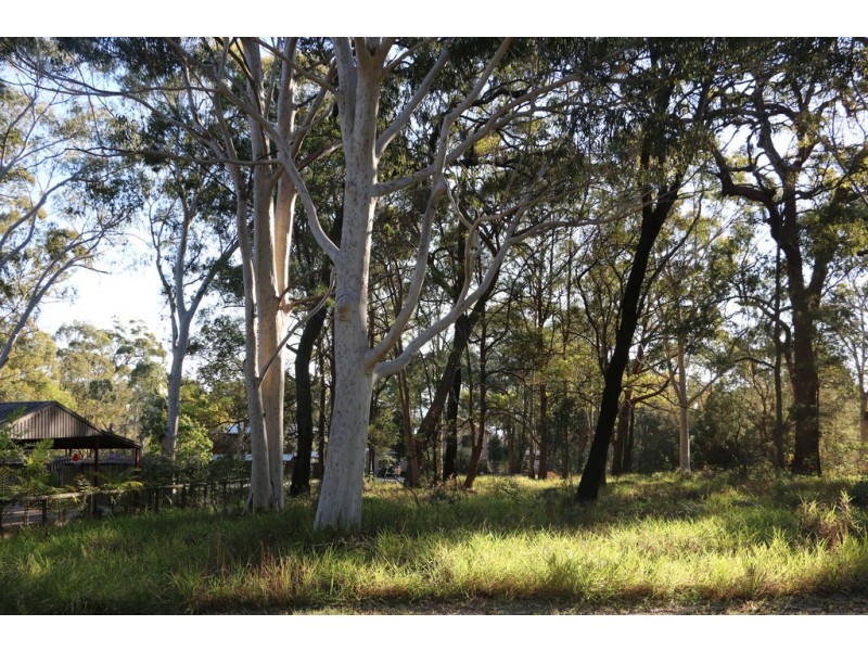 15 BROLGA STREET, Macleay Island QLD 4184