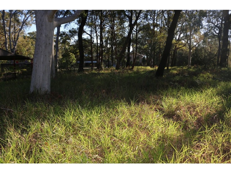 15 BROLGA STREET, Macleay Island QLD 4184